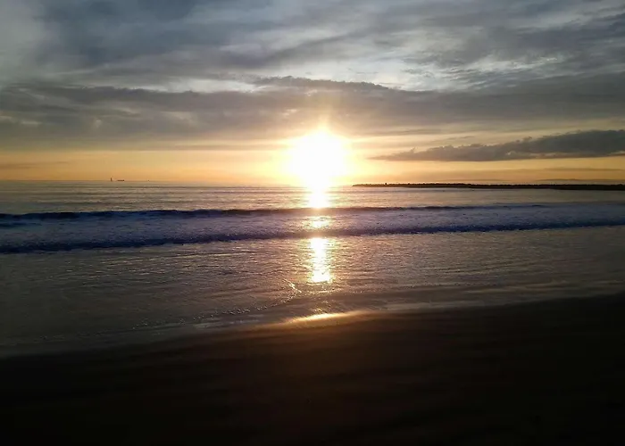 Lägenhet Climatise Avec Piscine, Proche - Fr-1-250-46 Le Grau-du-Roi